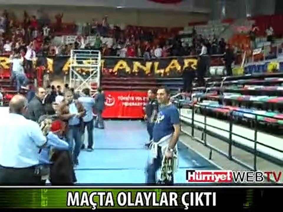 DERBİDE OLAY ÇIKTI