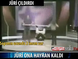 JURİ AĞZI AÇIK SEYRETTİ