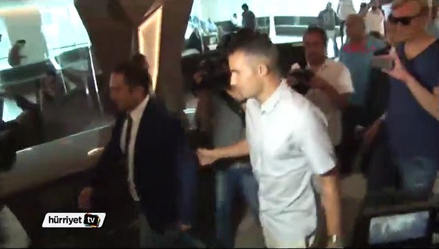 Robin Van Persie sağlık kontrolünden geçti