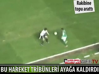 BU HAREKET TRİBÜNLERİ AYAĞA KALDIRDI