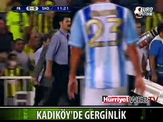 FENERBAHÇE TARAFTARLARI BASIN MENSUPLARINA SALDIRDI
