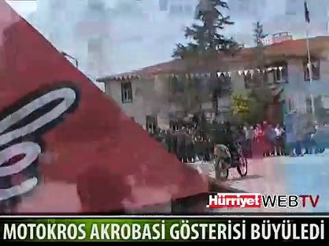 MOTOKROS GÖSTERİLERİ HERKESİ BÜYÜLEDİ