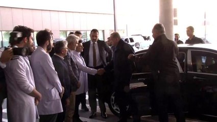 Son dakika haberi! Cumhurbaşkanı Recep Tayyip Erdoğan, yaralı madencileri ziyaret etmek üzere Çam ve Sakura Şehir Hastanesine geldi.