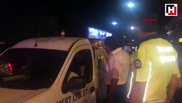 Kavşakta ters yöne giren sürücü emniyet müdürüne yakalandı