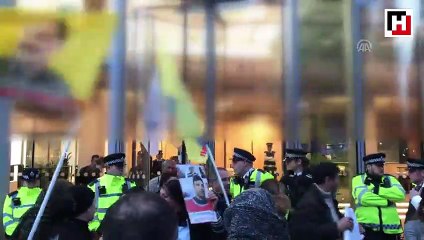 Terör örgütü destekçileri TRT World ofisine girmeye çalıştı