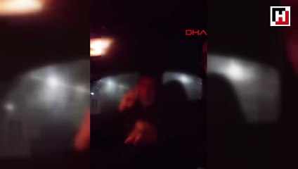 Taksicinin yolcusuyla zor anları kamerada