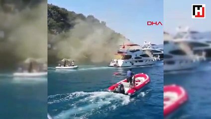 Lüks tekne alevlere teslim olup, battı