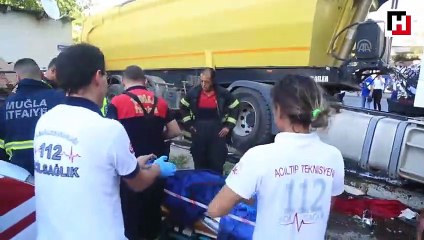 Maden yüklü tır araçlara ve elektrik direğine çarptı