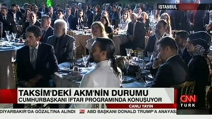 Erdoğan sanatçı ve sporculara iftar verdi