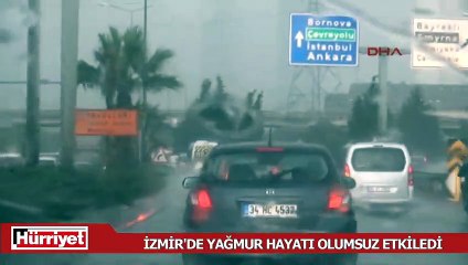 İzmir'de yağmur hayatı olumsuz etkiledi