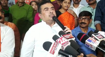 গরীব খুঁজছে ছাদ, তৃণমূল কিনছে ফাঁদ: শুভেন্দু অধিকারী| Oneindia Bengali