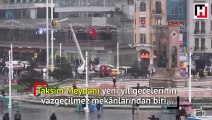 Taksim Meydanı'nda yılbaşı hazırlıkları sürüyor