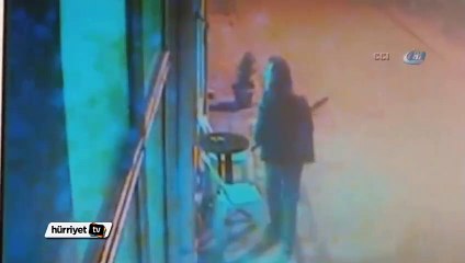 Tüfekle saniye saniye kahvehane baskını