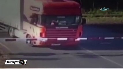 Korkunç kazadan inanılmaz kurtuluş !