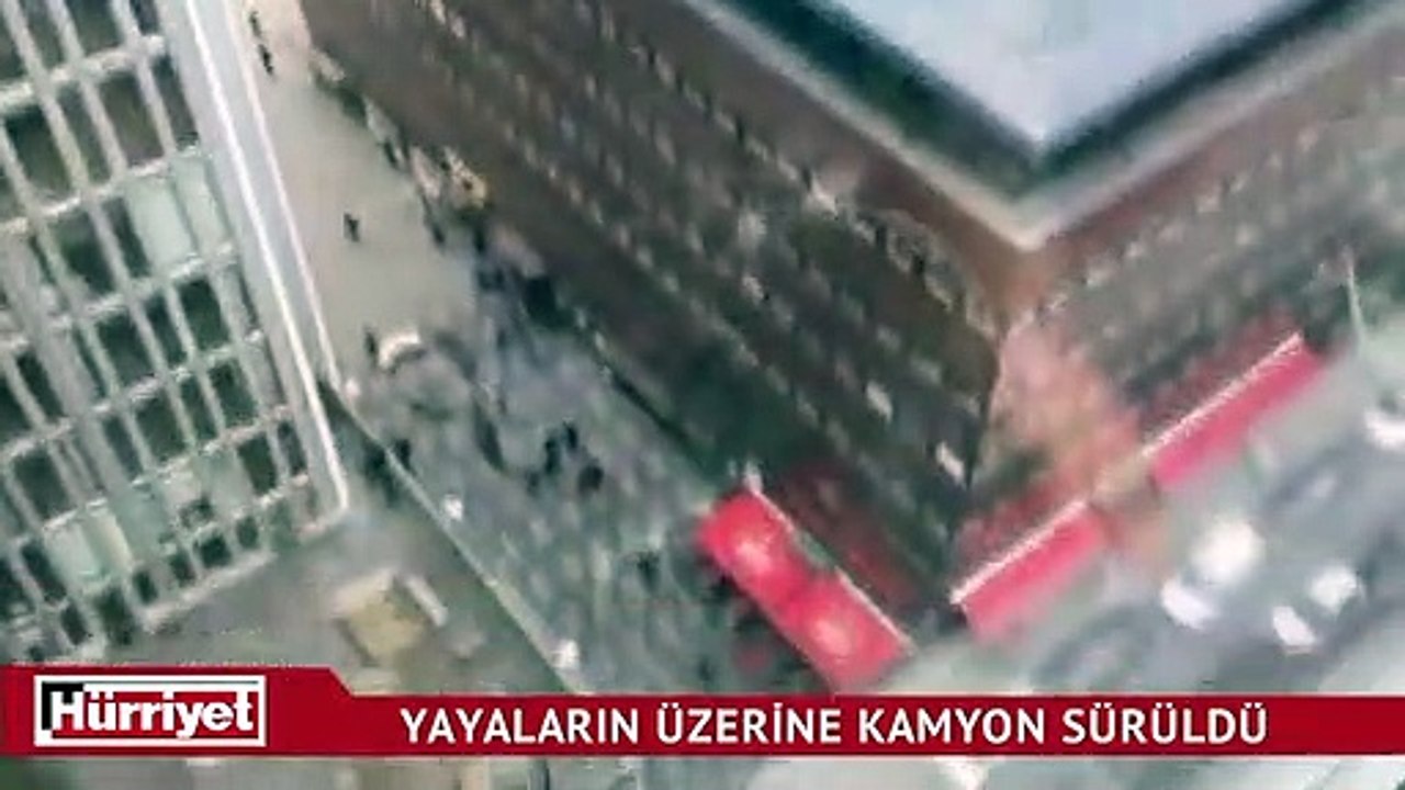 İsveç'te yayaların üzerine kamyon sürüldü