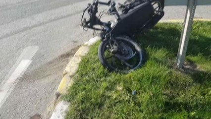 Motosiklet ile otomobilin çarpışması sonucu 4 kişi yaralandı