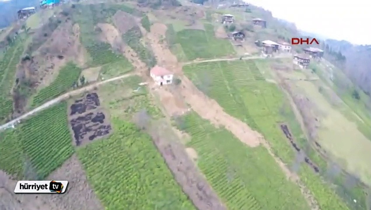 Rize'de bir köy kayıyor: 60 ev tehlike altında
