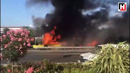 İstanbul'da otobüs yangını