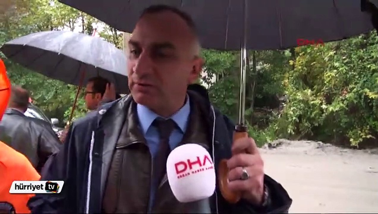 Sakarya'da villalar bölgesinde toprak kayması