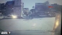 Viranşehir'de vatandaş zırhlı aracı böyle öptü