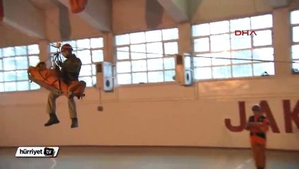 Orgeneral Akar, JÖAK'ın 'Meskun Mahallerde Harekat Tatbikatı'nı izled