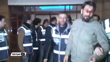 İzmir 'Paralel yapı' operasyonunda 10 tutuklama