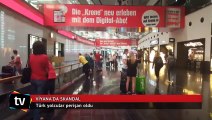 Viyana Havalimanı’nda Türk yolcular perişan oldu
