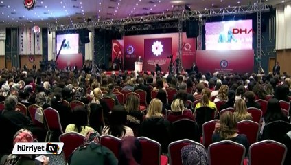 Kadın İşçiler Kurultayı'nda dikkat çeken görüntü