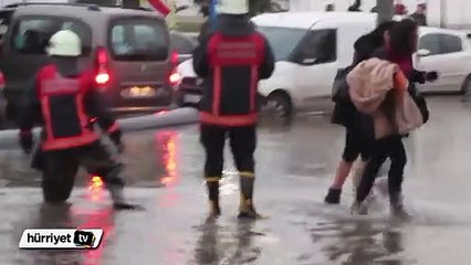 Deniz, Kadıköy- Pendik arası sahil yolunu yuttu