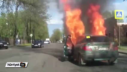 Sigara yakmak isterken kendini yakıyordu