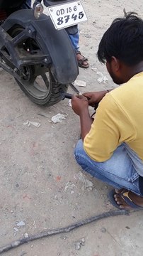 tubeless tyre puncture repair , Fix tubeless puncture tyre