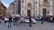 Firenze, pattuglia della Municipale provoca incidente in piazza Duomo: 9 feriti