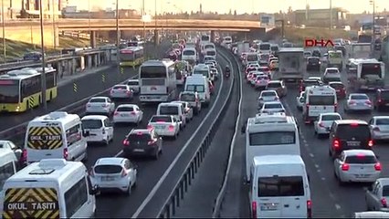 Tatil bitti, trafik yoğunluğu arttı