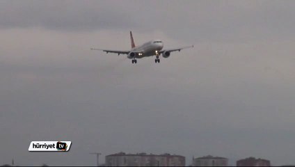 Pilottan kuleye: 'Kuşa çarptık pistte ölüsü olabilir'