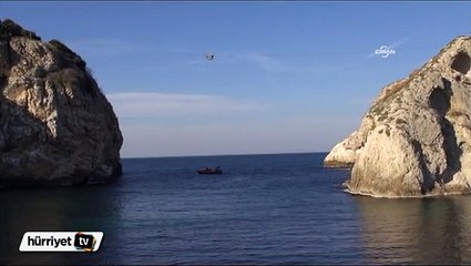 Teleferik halatı koptu, 2 işçi denizin 40 metre üstünde mahsur