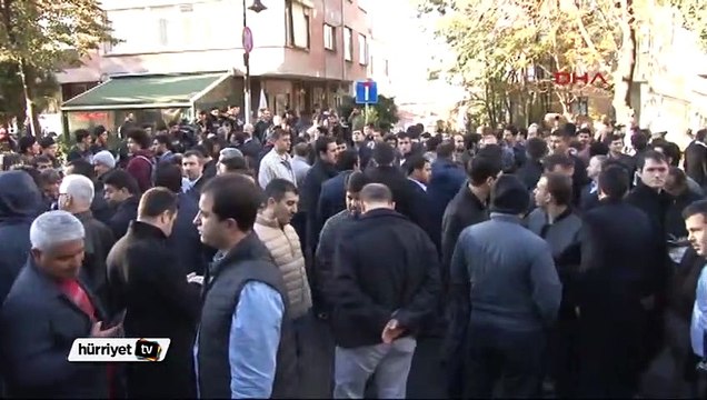 Kanal Türk binasının bulunduğu ortaklar caddesi trafiğe kapatıldı