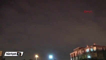 İstanbul'u şimşekler aydınlattı