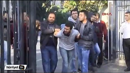 İstanbul Üniversitesi'ne polis baskınında satırlar sopalar çıktı