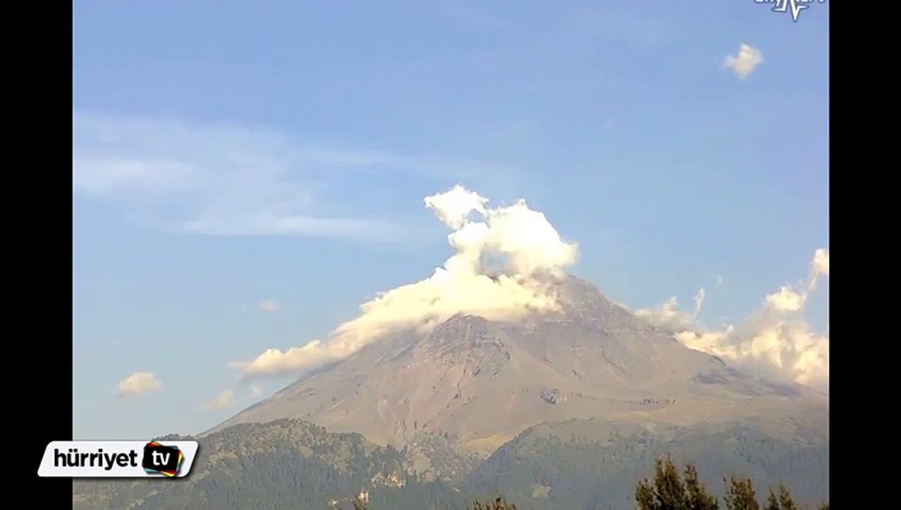 Popocatepetl yanardağı patladı
