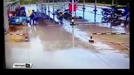 Motosiklet kontrolden çıkınca...