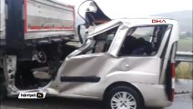 Otomobil TIR'ın altına girdi : 1 ölü