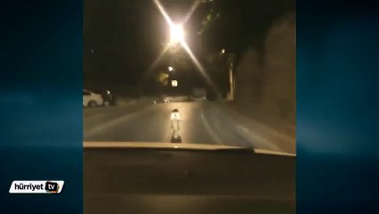Sahibinin peşinden koşan köpek herkesin içini parçaladı