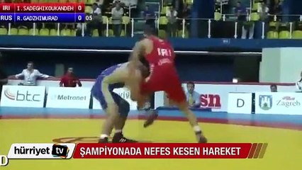 Rakibinin kıskacından ayağını öyle bir kurtardı ki..