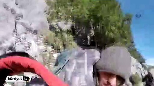 3 yabancı gencin nefes kesen kurtarma operasyonu kamerada