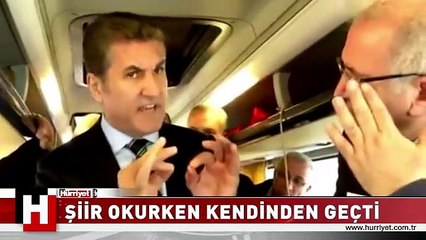 Şiir okurken kendinden geçti
