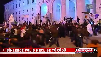 BİNLERCE POLİS MECLİS'E YÜRÜDÜ