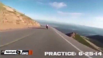 Gökten bir motosiklet düştü!