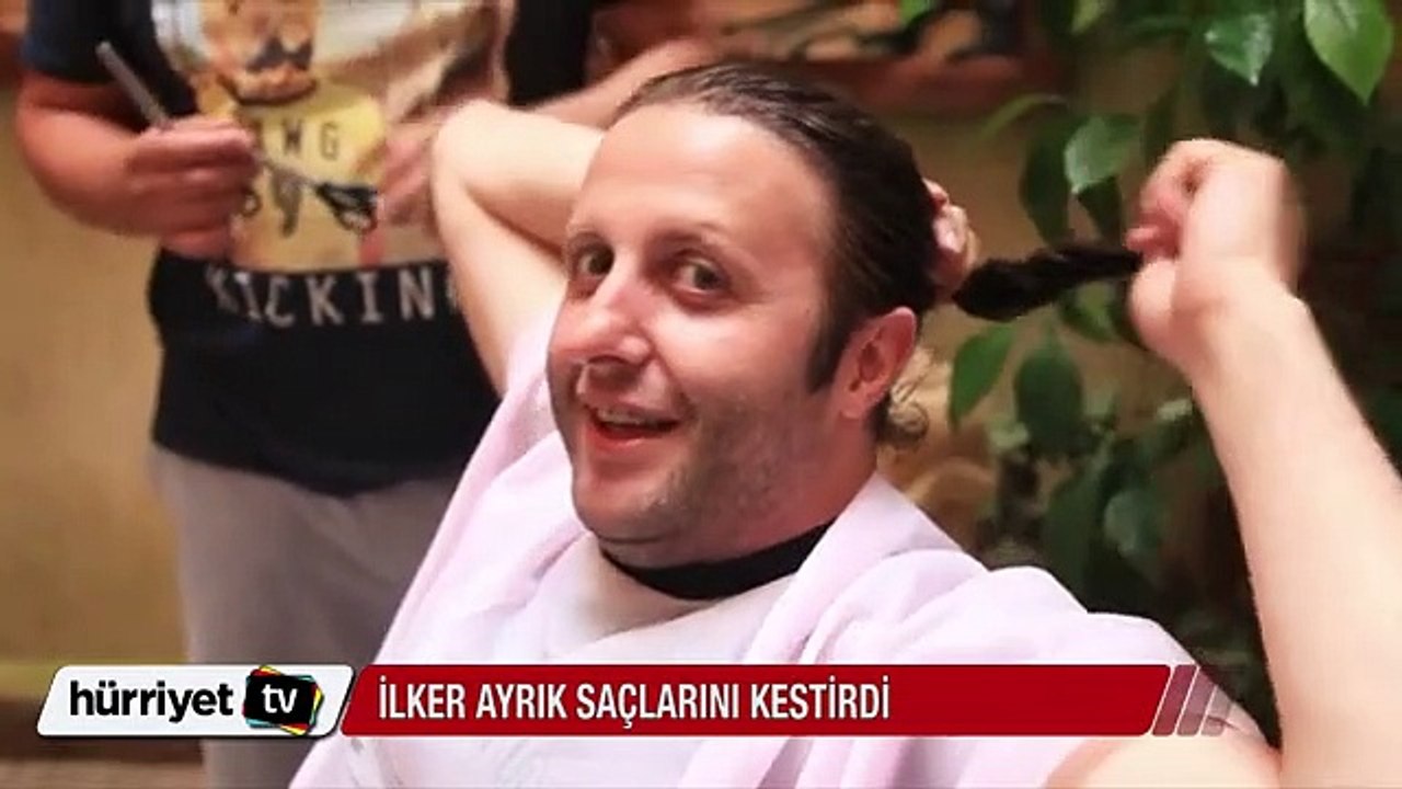 İlker Ayrık çok sevdiği saçlarını kestirdi