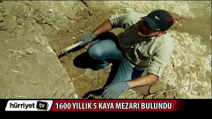 Taş ocağından kaya mezarları çıktı