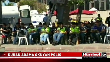 DURAN ADAMA OKUYAN POLİS